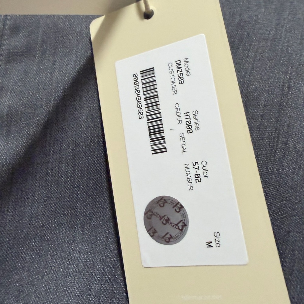 Gray Pleated Skirt with Bear Charm 13de marzo - Picture 4 of 7